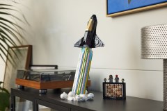 Over the Moon with Pharrell Williams LEGO-set afbeelding 5