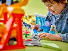 Grote interactieve buurttrein LEGO-set afbeelding 10
