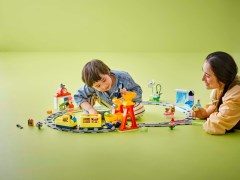 Grote interactieve buurttrein LEGO-set afbeelding 9