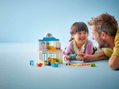 First Time: Visit with the Doctor, zdjęcie 6