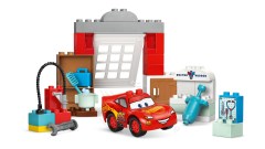 McQueens bezoek aan Docs garage LEGO-set afbeelding 4
