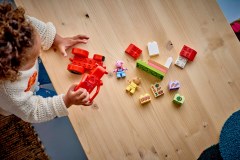 Tractor en marktkraam LEGO-set afbeelding 8