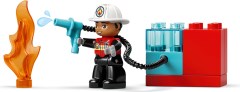 Brandweertruck met slang en brandweerman LEGO-set afbeelding 4