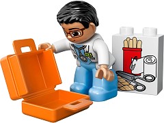 Конструктор LEGO (ЛЕГО) Duplo 10527  Ambulance
