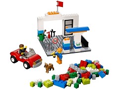 Конструктор LEGO (ЛЕГО) Bricks and More 10659  Suitcase
