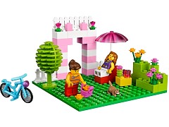 Конструктор LEGO (ЛЕГО) Bricks and More 10660  Pink Suitcase