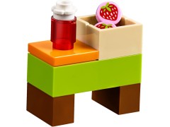 Конструктор LEGO (ЛЕГО) Juniors 10749 Рынок органических продуктов Mia's Organic Food Market