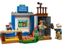 Конструктор LEGO (ЛЕГО) Juniors 10751 Погоня горной полиции  Mountain Police Chase