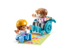 Life At The Day-Care Center LEGO-set afbeelding 4