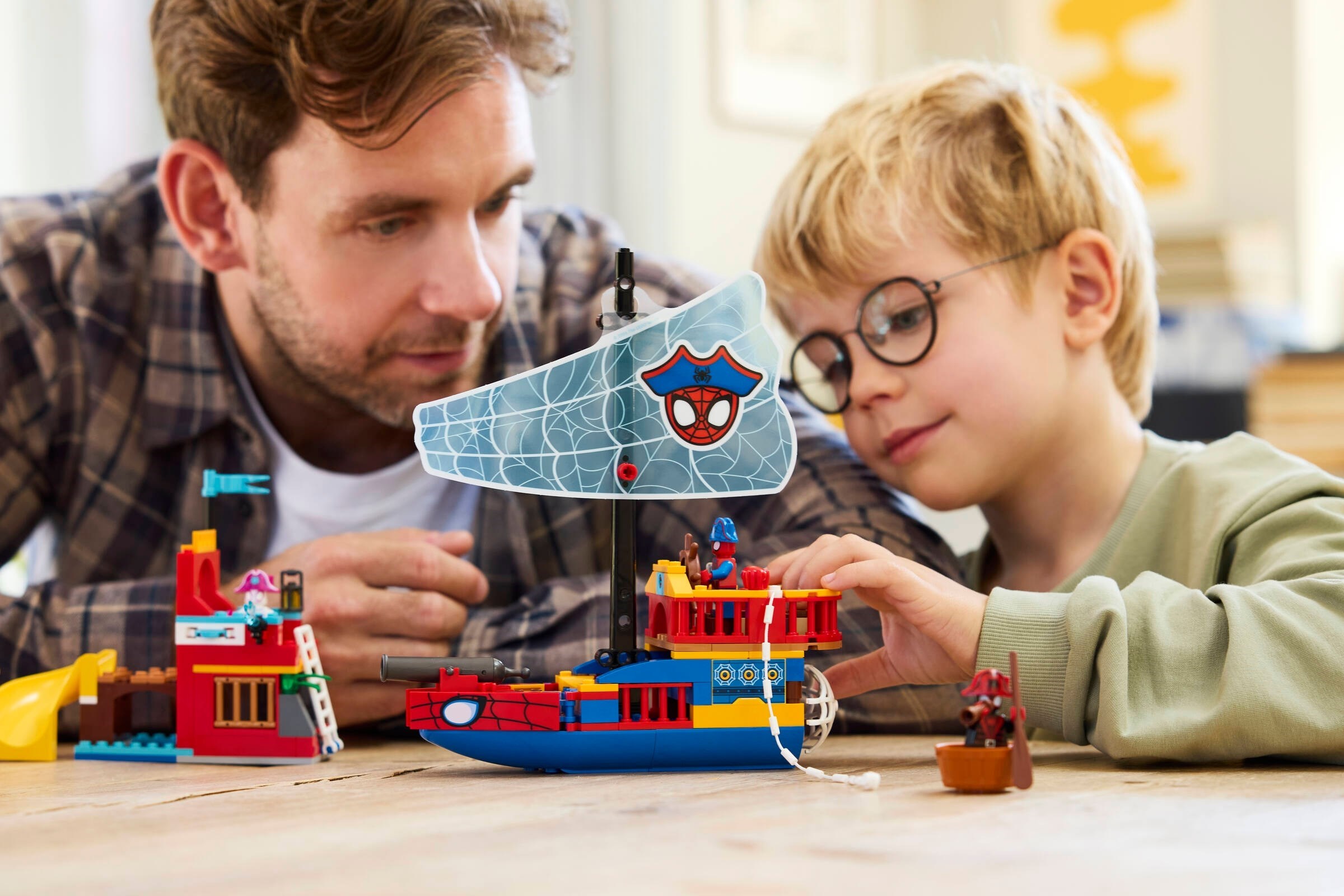 LEGO Team Spidey Pirate Ship set 11208