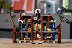 Stranger Things: Het huis van de familie Creel LEGO-set afbeelding 13