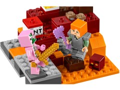 Конструктор LEGO (ЛЕГО) Minecraft 21139 Бой в Подземелье The Nether Fight