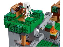 Конструктор LEGO (ЛЕГО) Minecraft 21146 Нападение армии скелетов The Skeleton Attack