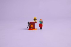 De lavastrijd in de Nether LEGO-set afbeelding 9