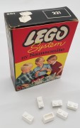 Конструктор LEGO (ЛЕГО) Samsonite 221  1 X 2 Bricks