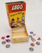 Конструктор LEGO (ЛЕГО) System 232  16 Road Signs