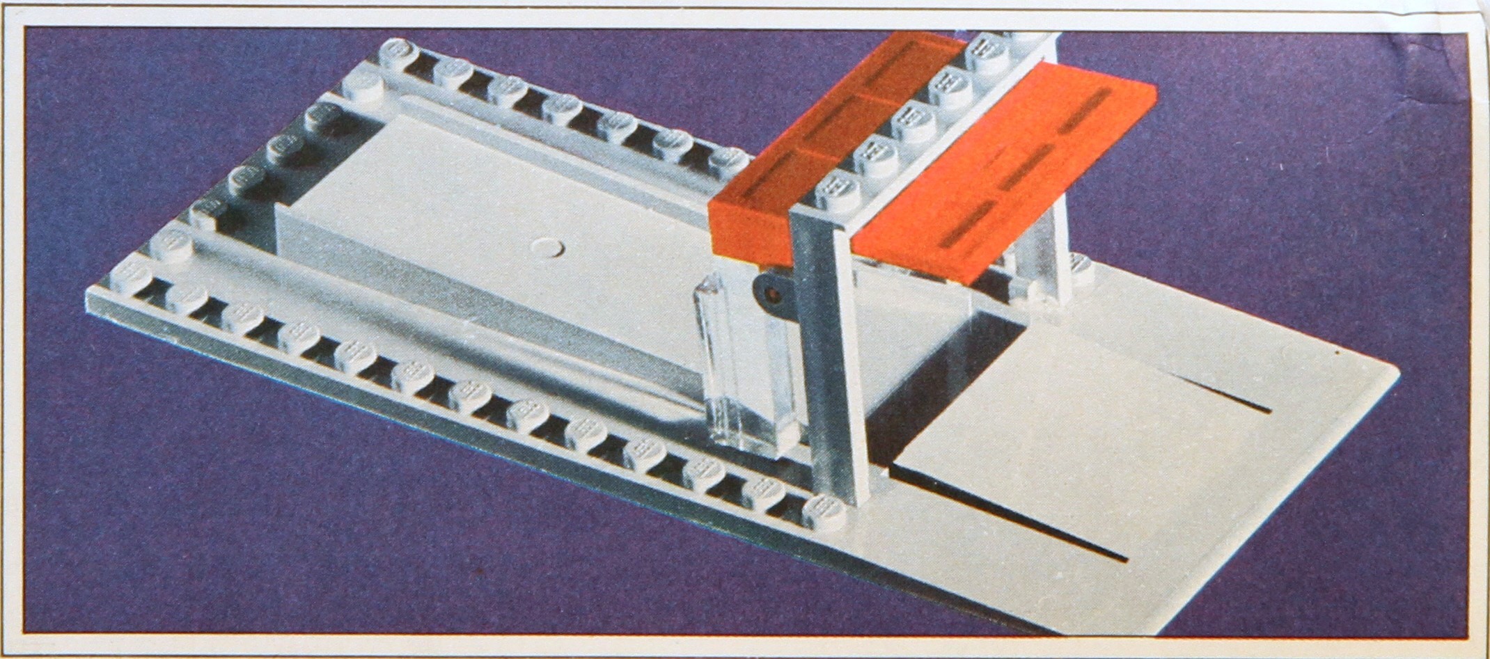 LEGO Garage Plate and Door (White Base and Door Frame) set 235