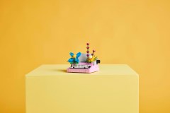 Typemachine met bloemen LEGO-set afbeelding 9