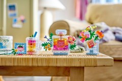Parfumfles met bloemen LEGO-set afbeelding 10