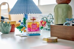 Parfumfles met bloemen LEGO-set afbeelding 9