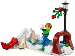 Конструктор LEGO (ЛЕГО) Seasonal 40107  Winter Skating Scene