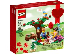 Конструктор LEGO (ЛЕГО) Seasonal 40236  Romantic Valentine Picnic