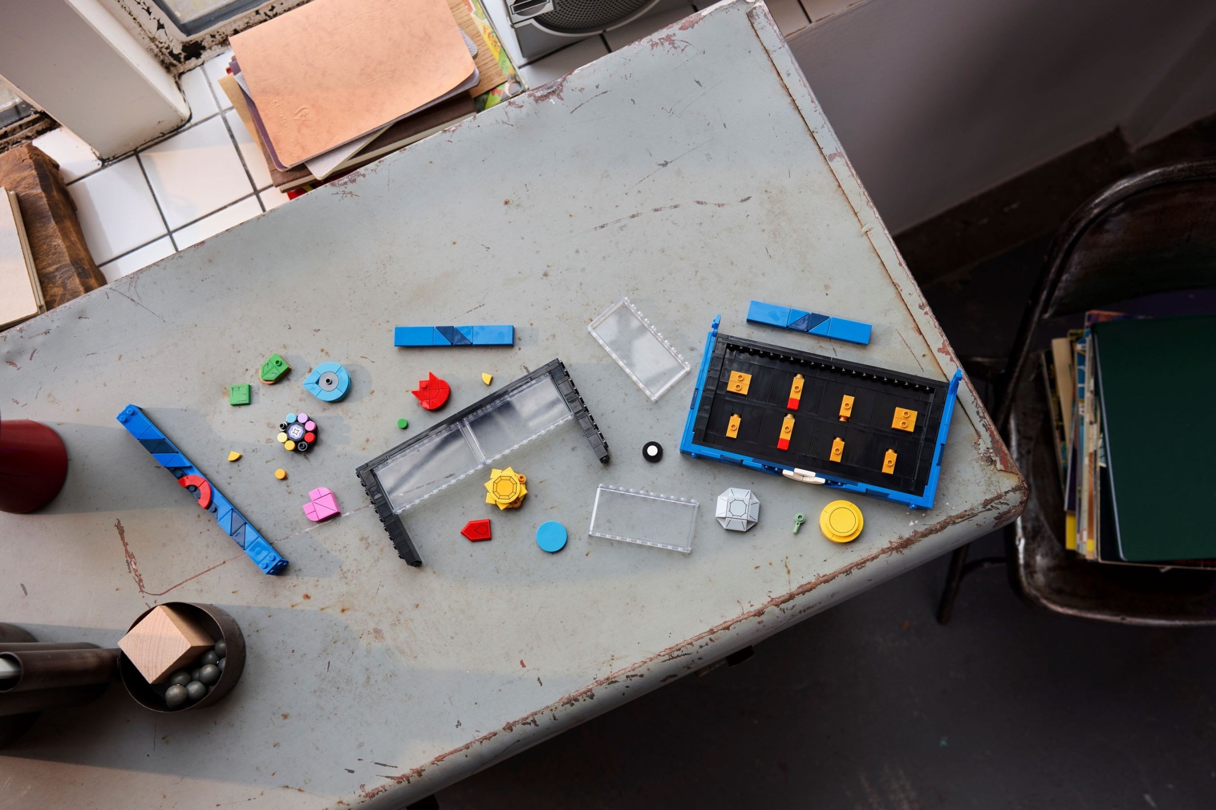 LEGO Kanto Region Badge Collection set 40892