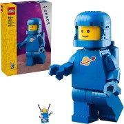 Up-Scaled Blue Astronaut Minifigure, zdjęcie 3