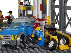 Конструктор LEGO (ЛЕГО) City 4207  City Garage