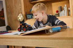 Monster Jam Grave Digger vuur en ijs LEGO-set afbeelding 10