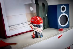 Scuderia Ferrari HP helm van Charles Leclerc LEGO-set afbeelding 15