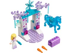 Elsa and the Nokk's Ice Stable, zdjęcie 3