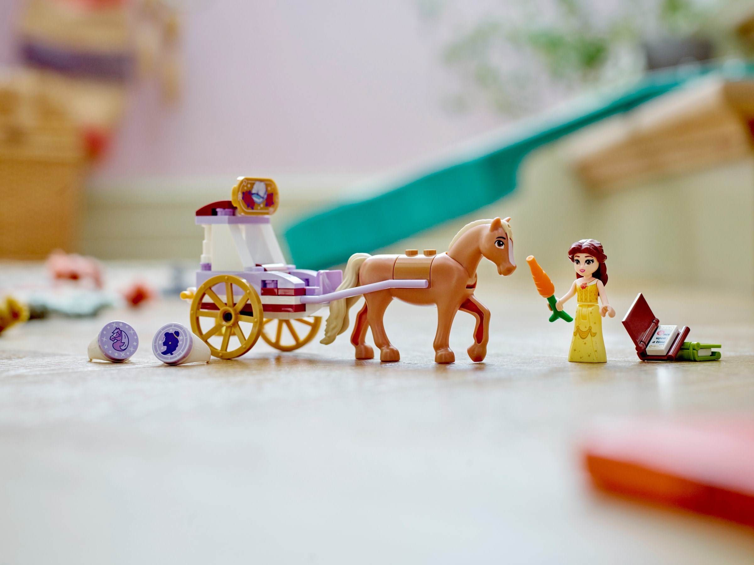 Belle's Storytime Horse Carriage