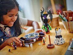 De jurken van Maleficent en Cruella De Vil LEGO-set afbeelding 4