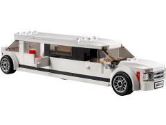 Конструктор LEGO (ЛЕГО) City 60102 Служба аэропорта для VIP-клиентов Airport VIP Service