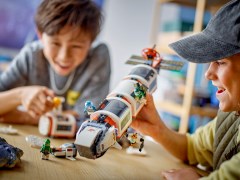 Modular Space Station LEGO-set afbeelding 4