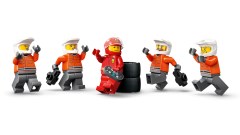 F1 pitstop en pitcrew met Ferrari auto LEGO-set afbeelding 4