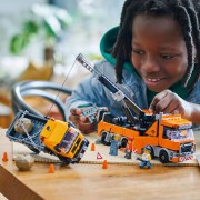 Zware sleepwagen met kraan LEGO-set afbeelding 10