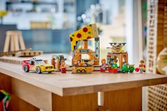 Pizzacentrale met voertuigen LEGO-set afbeelding 13