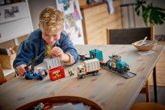 Containertrein met kraan en vrachtwagen LEGO-set afbeelding 11