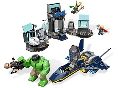 Конструктор LEGO (ЛЕГО) Marvel Super Heroes 6868 Прорыв Халка на хеликерриере Hulk's Helicarrier Breakout