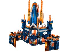 Конструктор LEGO (ЛЕГО) Nexo Knights 70357  Knighton Castle