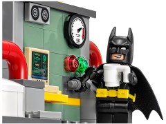 Конструктор LEGO (ЛЕГО) The LEGO Batman Movie 70901 Ледяная атака Мистера Фриза Mr. Freeze Ice Attack