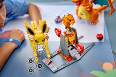 SMART Play: Charizard vs. Jolteon Ultimate Battle, zdjęcie 7