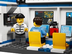 Конструктор LEGO (ЛЕГО) City 7288  Mobile Police Unit