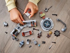 The Armorer's Mandalorian Forge LEGO-set afbeelding 12