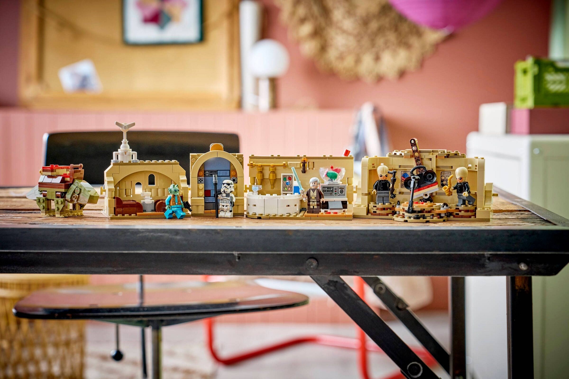Mos Eisley Cantina