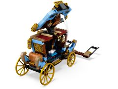 Конструктор LEGO (ЛЕГО) Harry Potter 75958 Карета школы Шармбатон Приезд в Хогвартс Beauxbatons' Carriage: Arrival at Hogwarts 