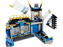 Конструктор LEGO (ЛЕГО) Marvel Super Heroes 76018 Разгром лаборатории Халка Avengers: Hulk Lab Smash