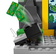 The Batcave with Batman, Batgirl and The Joker, zdjęcie 3